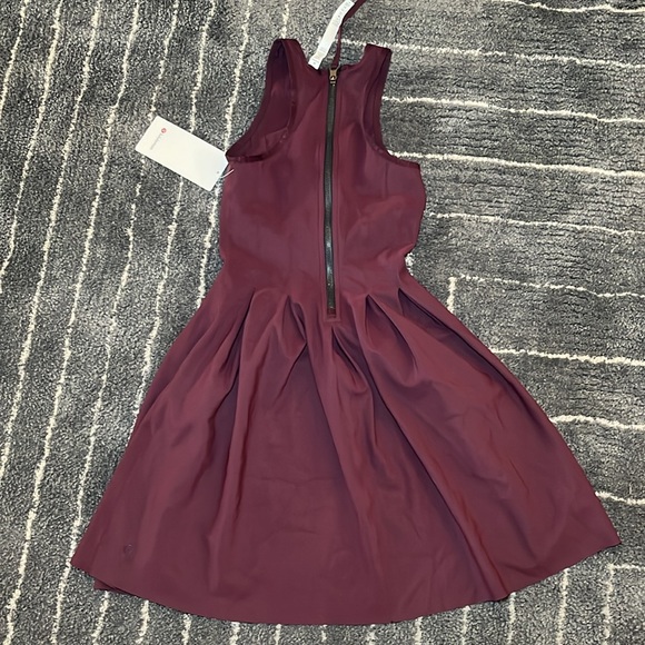 Lululemon Here to There Dress Size 2 - Picture 2 of 4